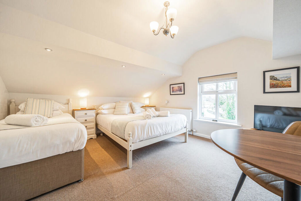 Meadowcroft Guest House, Kendal, Cumbria, LA8 9PY