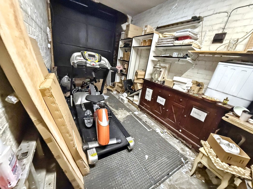 Property image 10 of 10