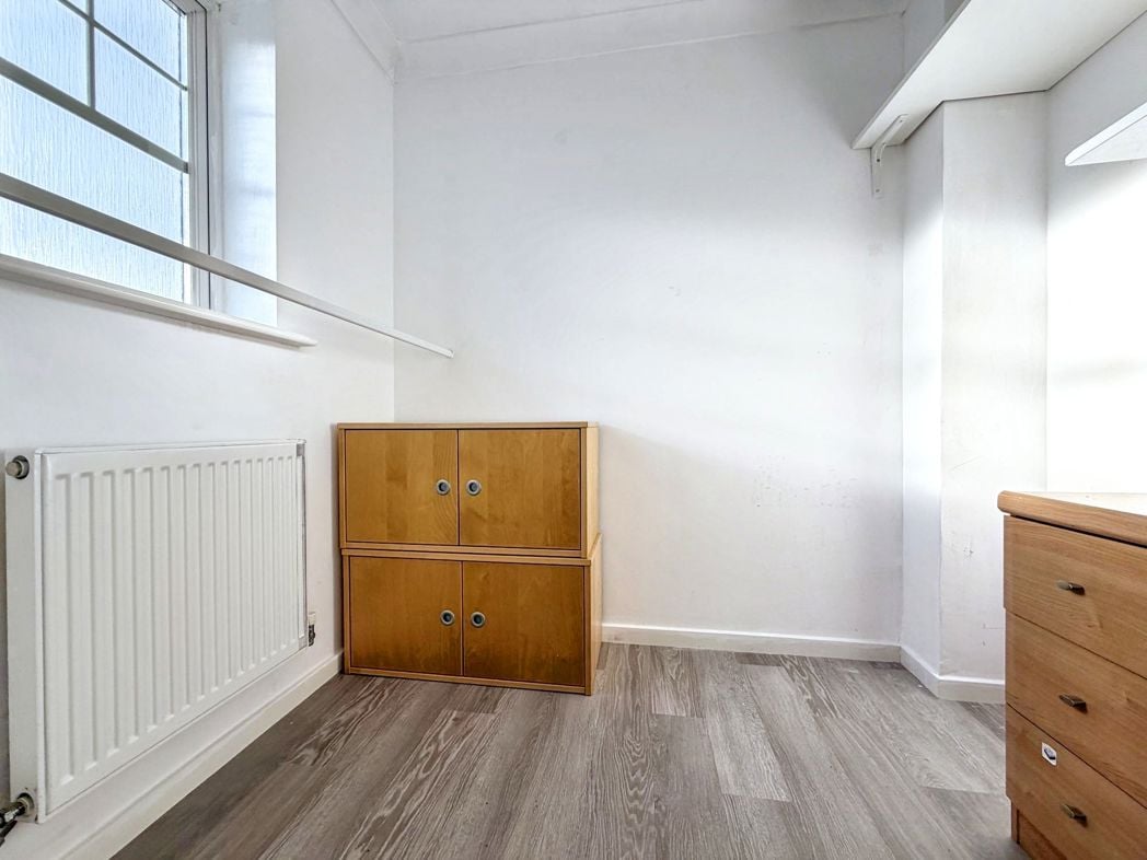 Property image 10 of 13