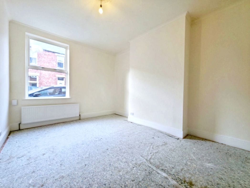 Property image 4 of 12