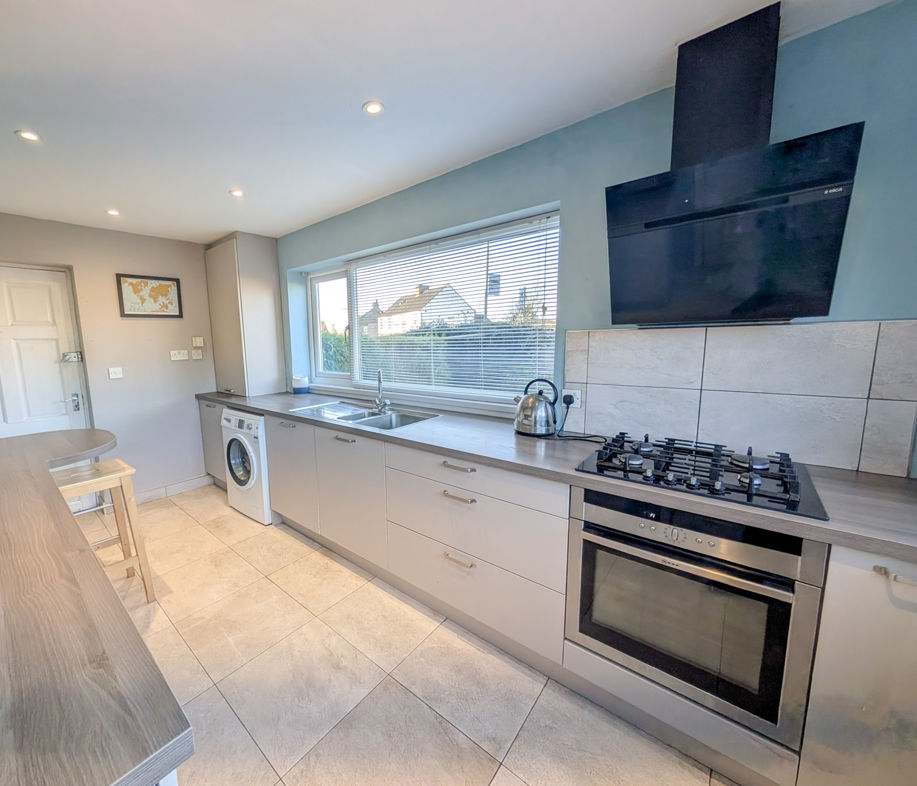 Property image 3 of 13