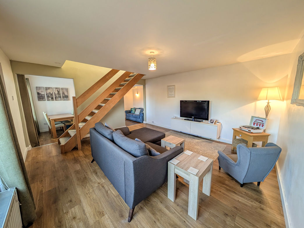 Property image 2 of 13