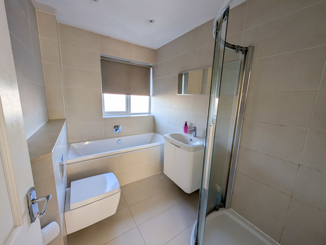 Property image 11 of 13