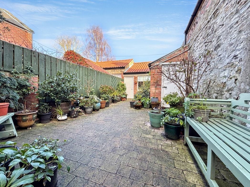 Property image 11 of 13