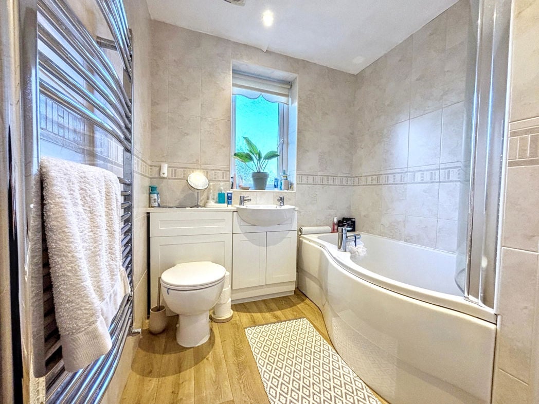Property image 10 of 13