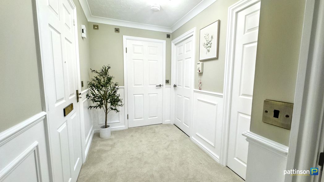 Property image 2 of 13