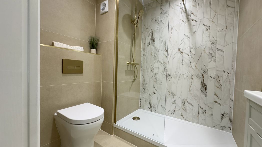 Property image 11 of 13