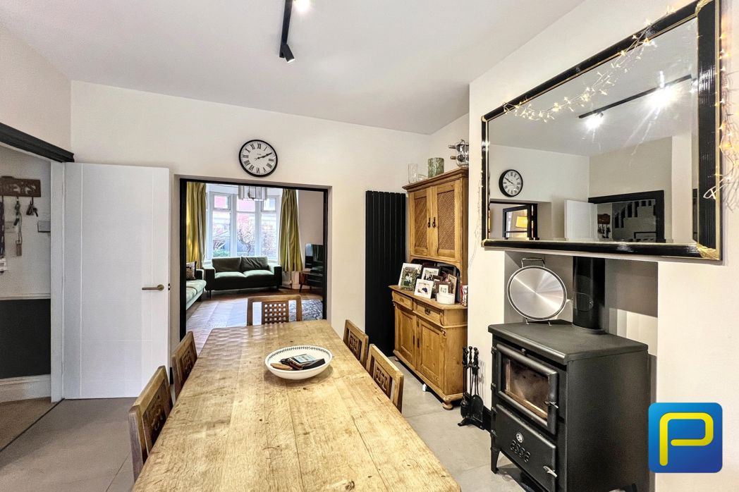 Property image 6 of 25