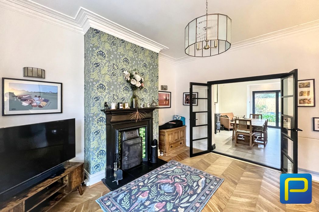 Property image 7 of 25