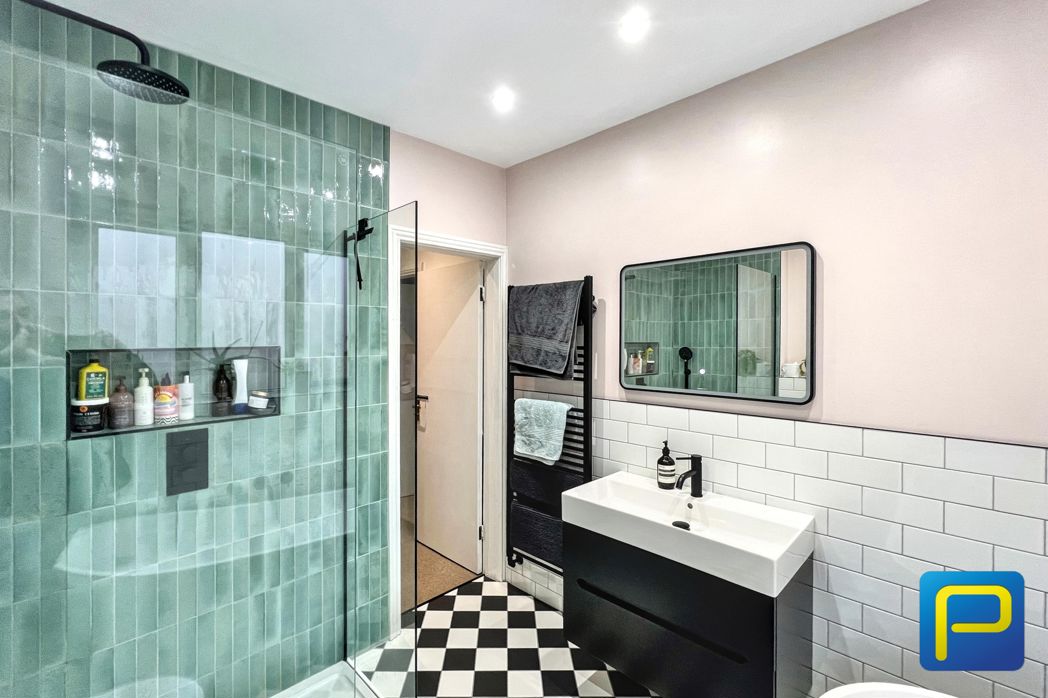 Property image 18 of 25