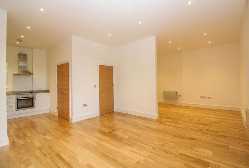 Property image 4 of 9