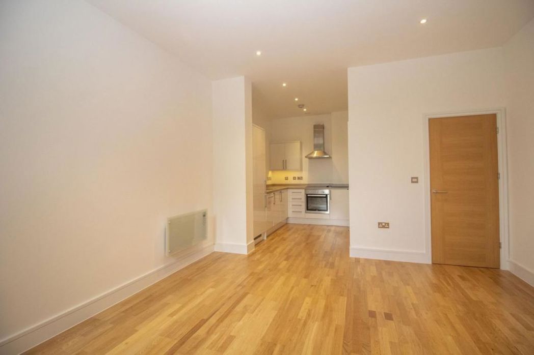 Property image 3 of 9
