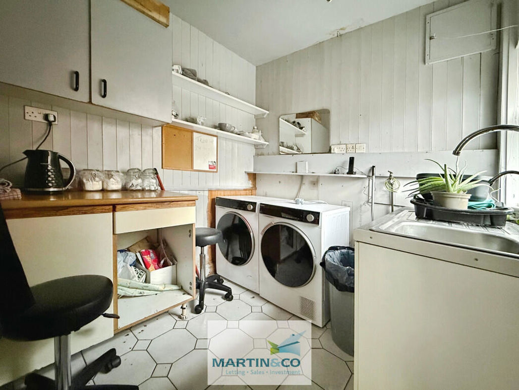 Property image 11 of 22