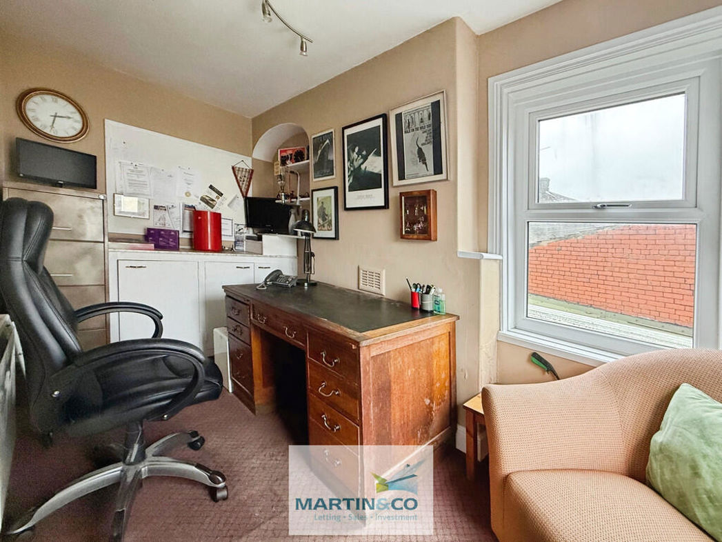 Property image 17 of 22