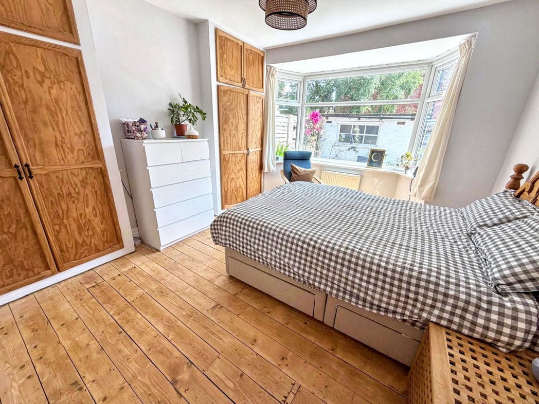 Property image 5 of 11