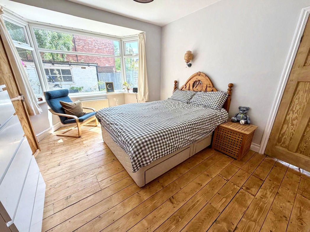 Property image 8 of 11