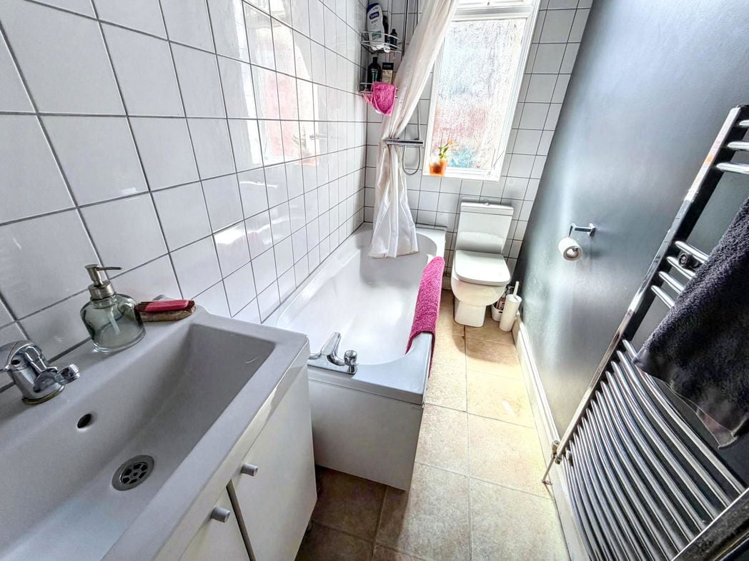 Property image 10 of 11