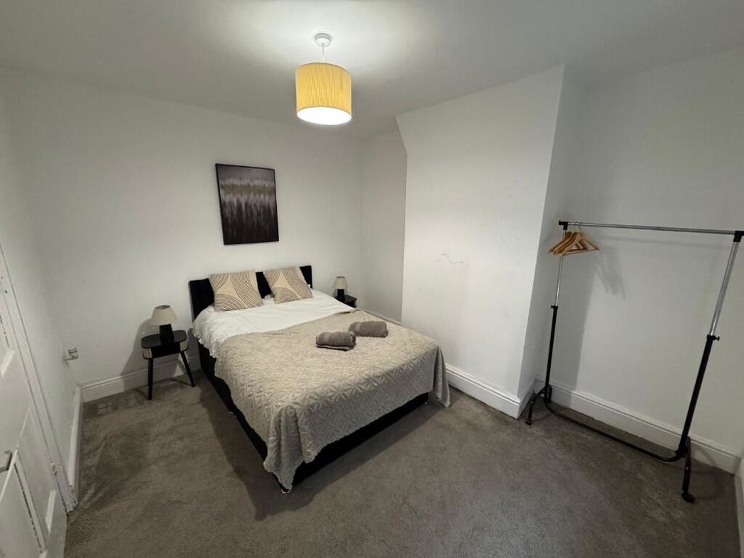 Property image 6 of 9