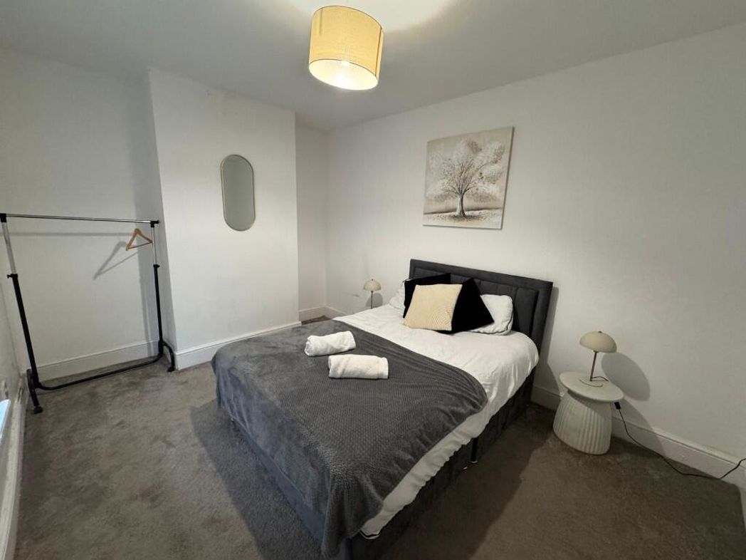 Property image 7 of 9