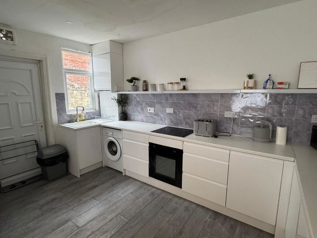 Property image 4 of 9