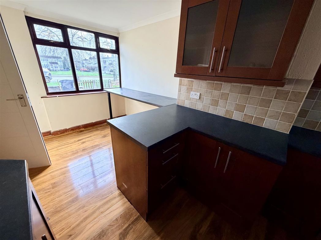Property image 6 of 14