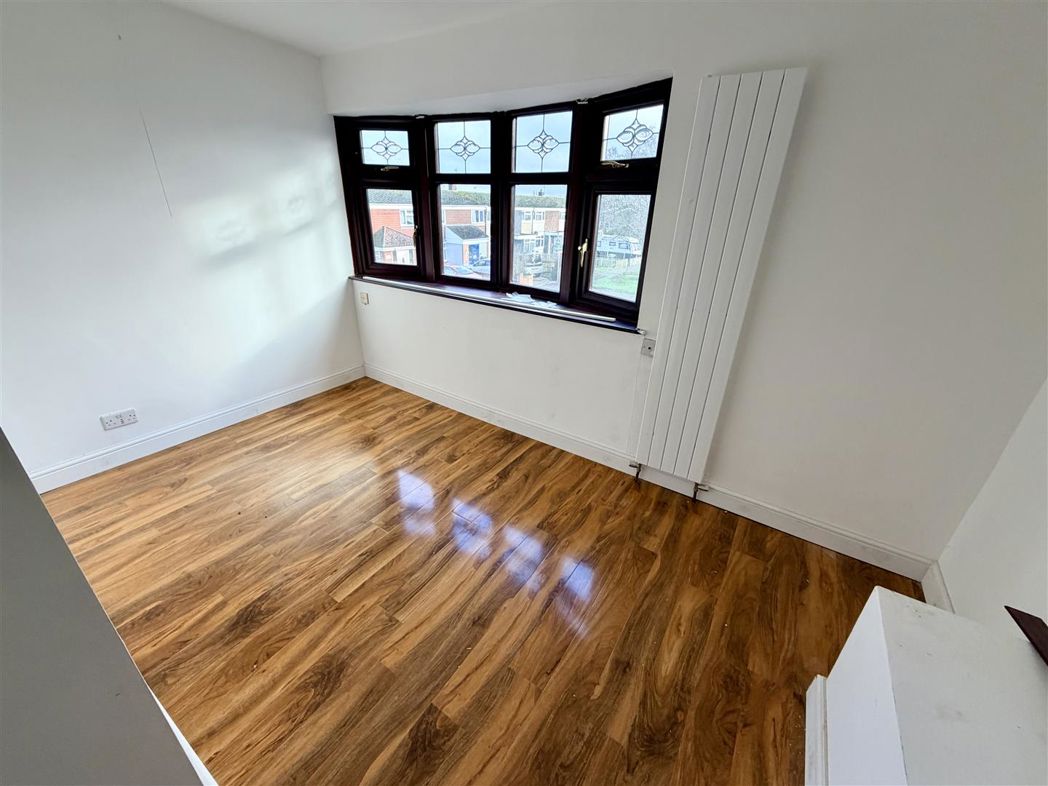 Property image 3 of 14