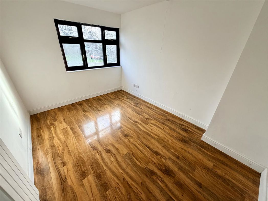 Property image 10 of 14