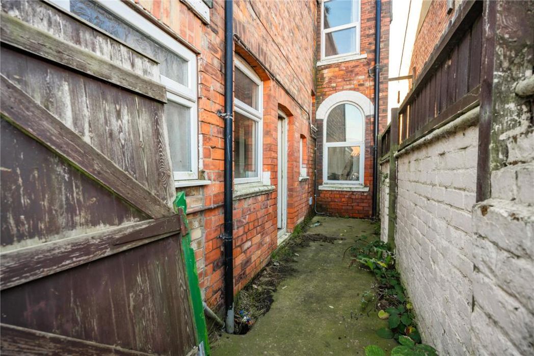 33, Grimsby, Lincolnshire, DN31 2RL