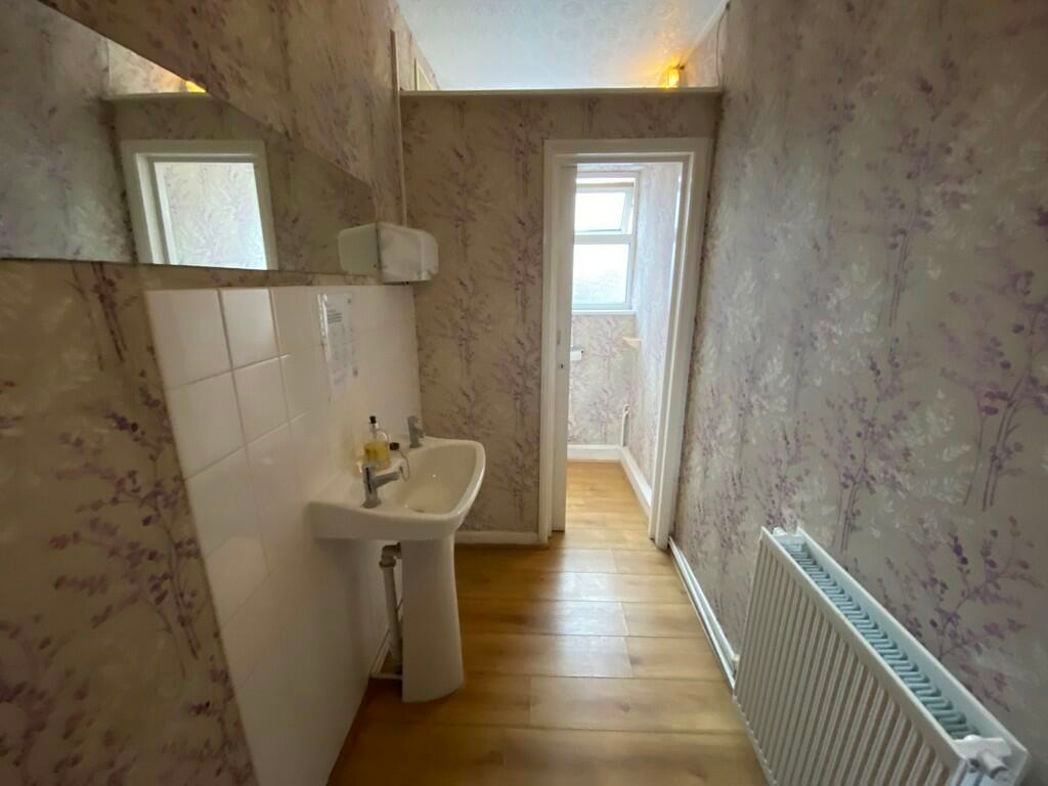 Property image 9 of 15
