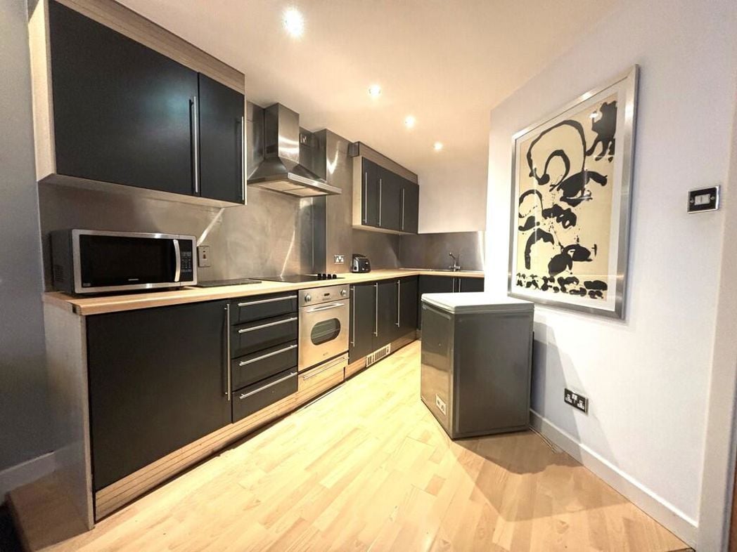 Property image 2 of 10