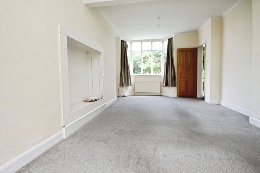 Property image 2 of 19