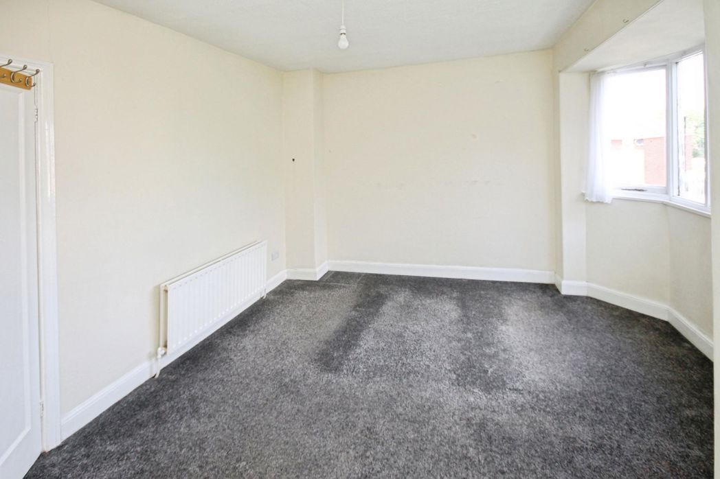 Property image 4 of 19