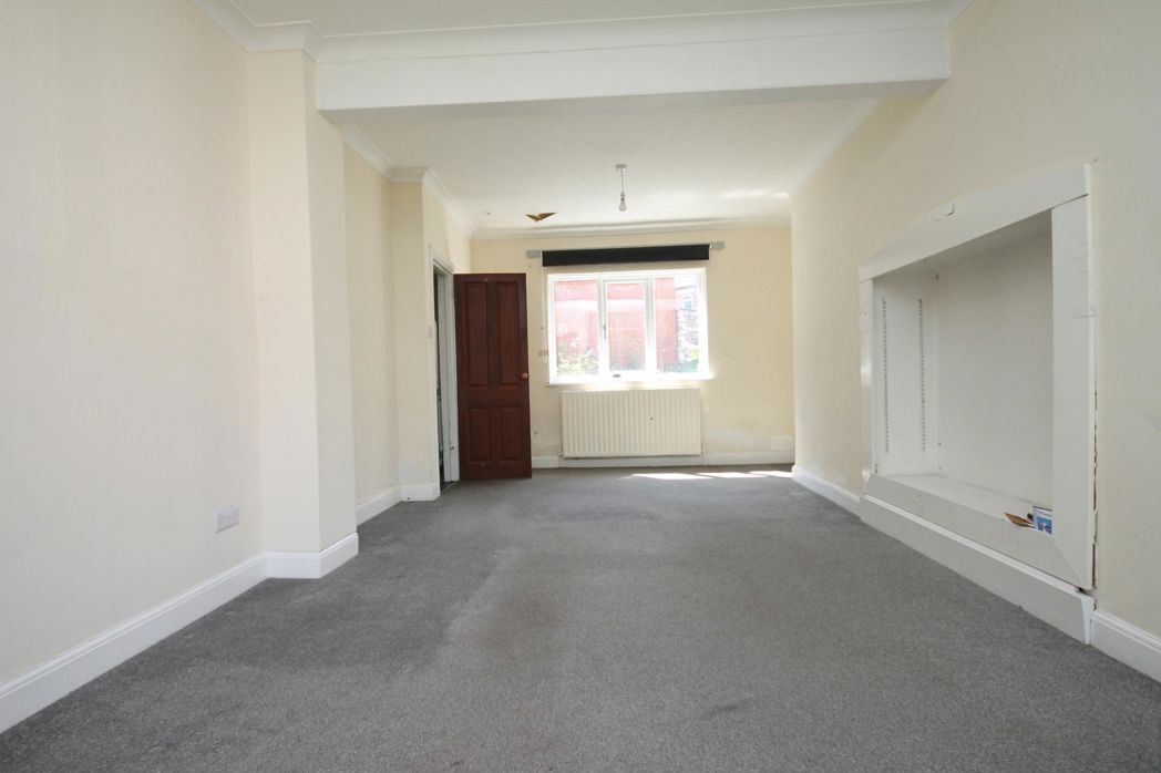 Property image 11 of 19