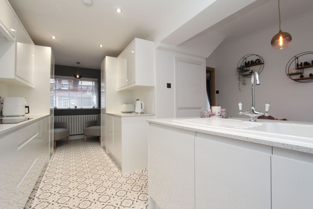 Property image 6 of 15