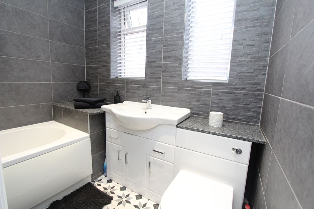 Property image 13 of 15