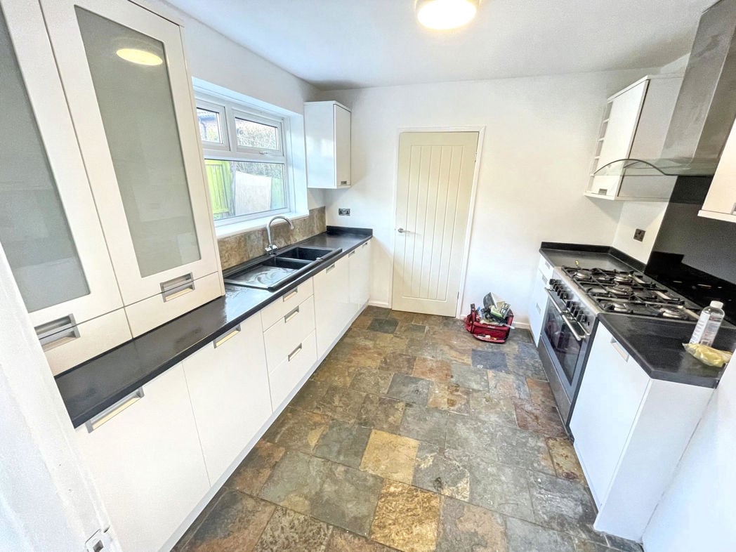 Property image 3 of 11
