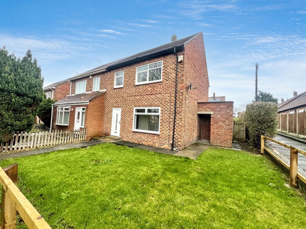 Property image 1 of 11