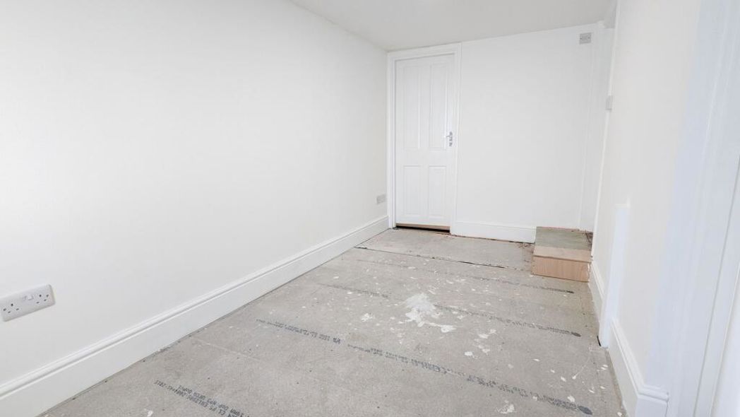 Property image 8 of 22