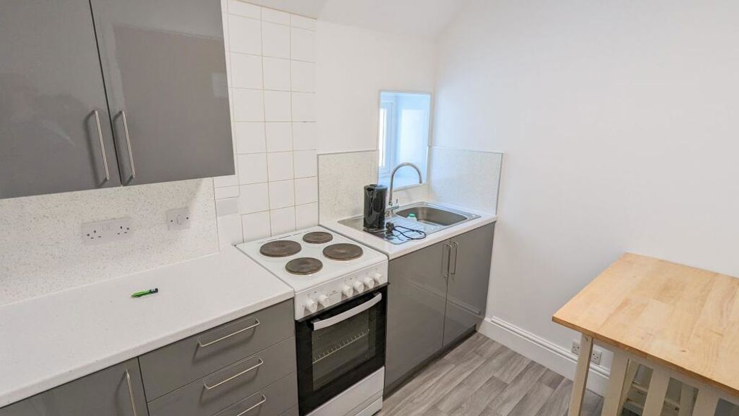Property image 9 of 22