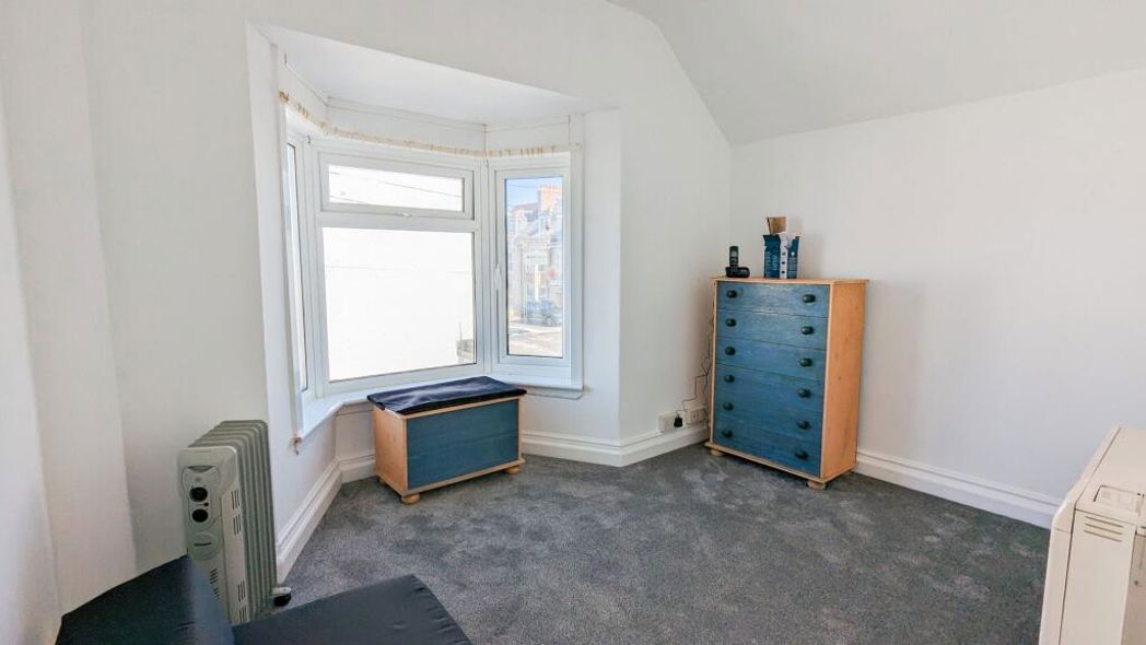 Property image 12 of 22