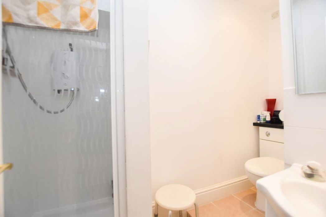 Property image 13 of 22
