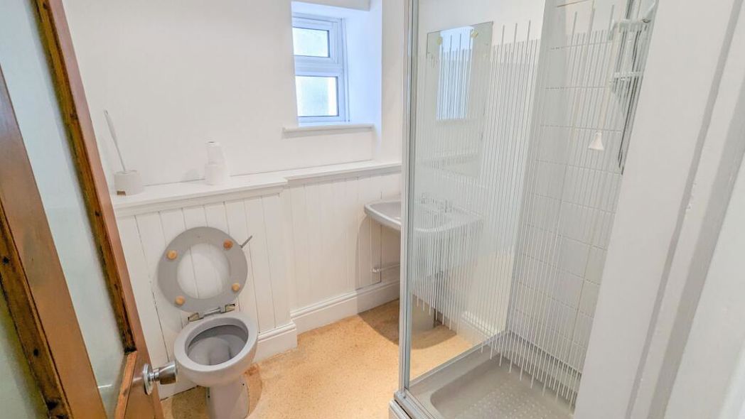 Property image 19 of 22