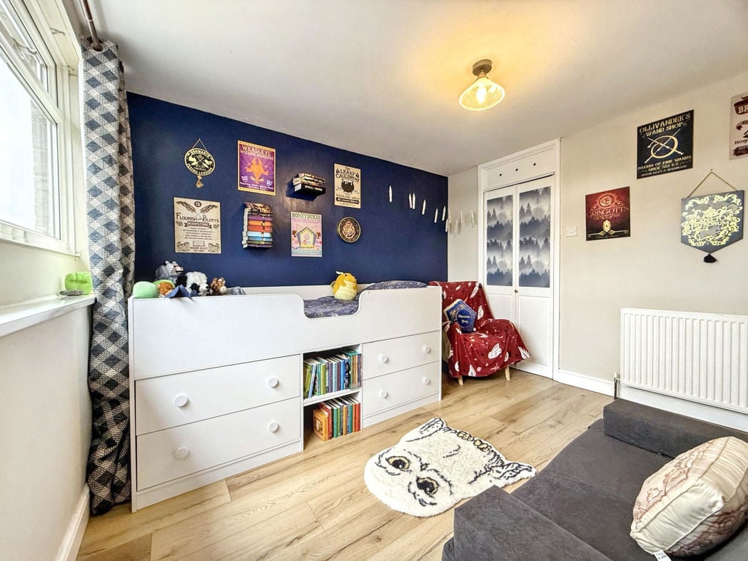 Property image 16 of 30