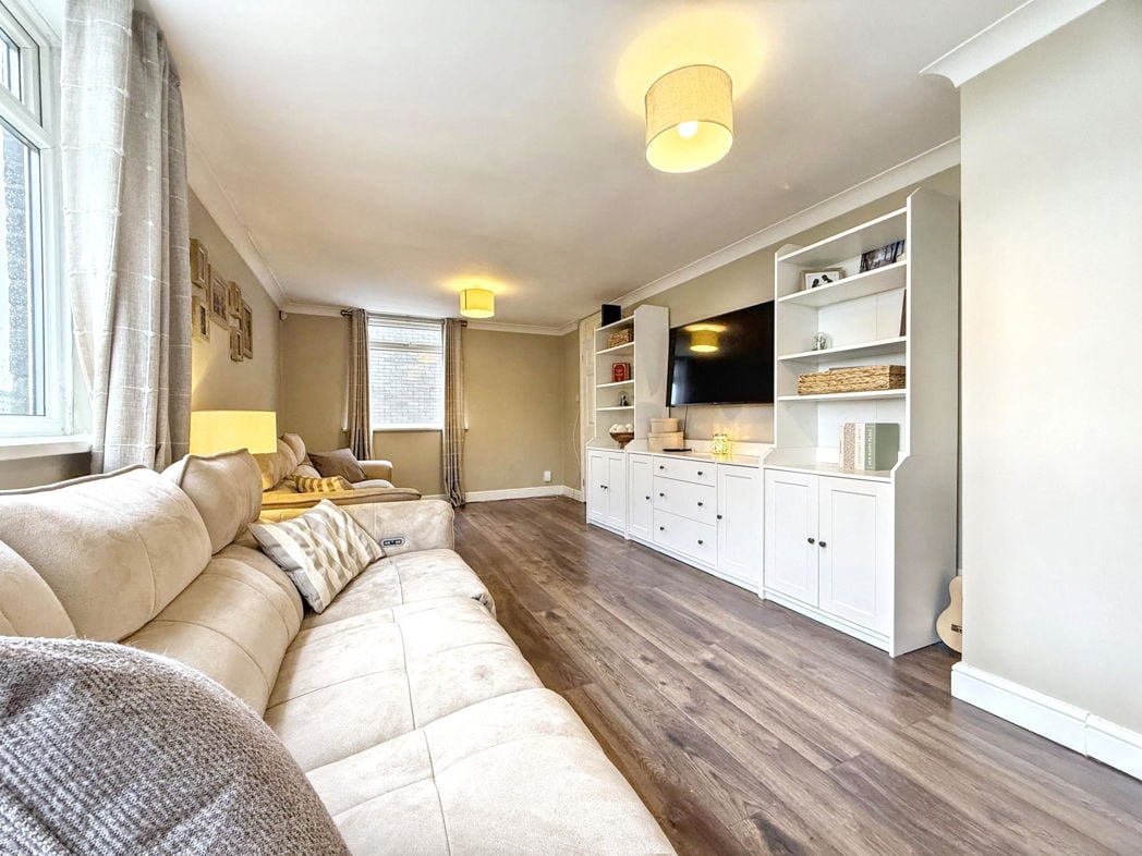 Property image 5 of 30