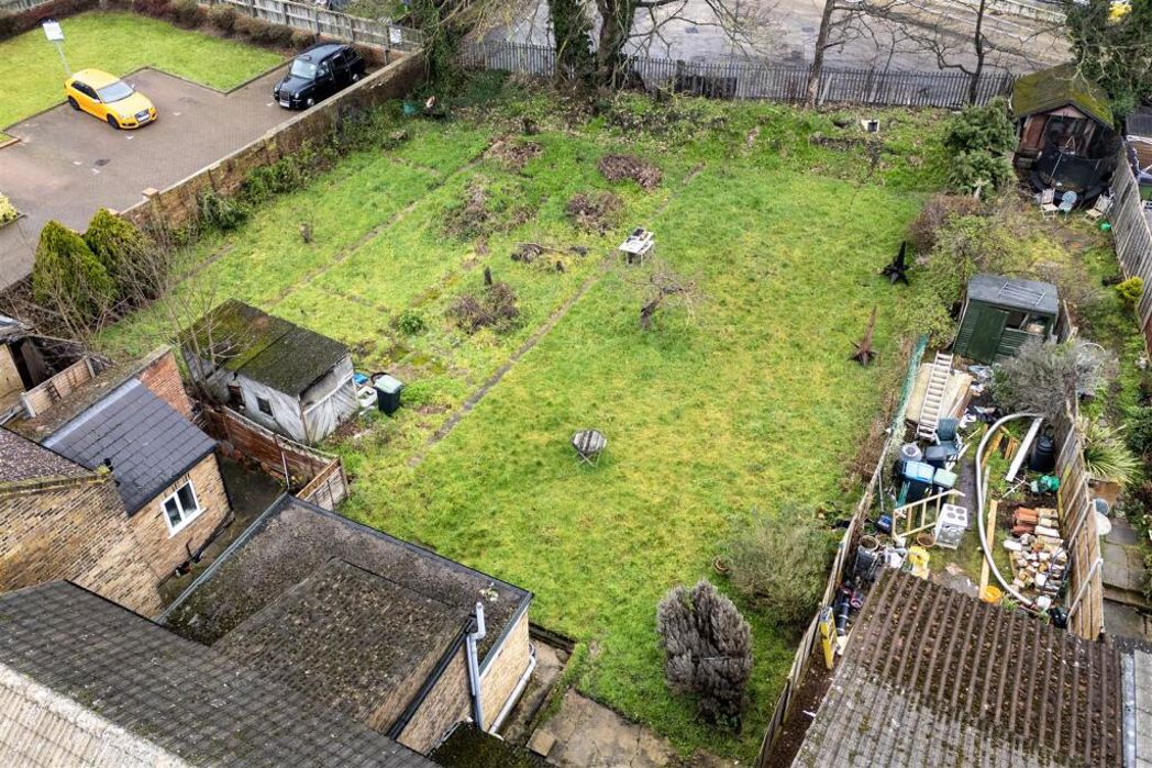 Property image 5 of 28