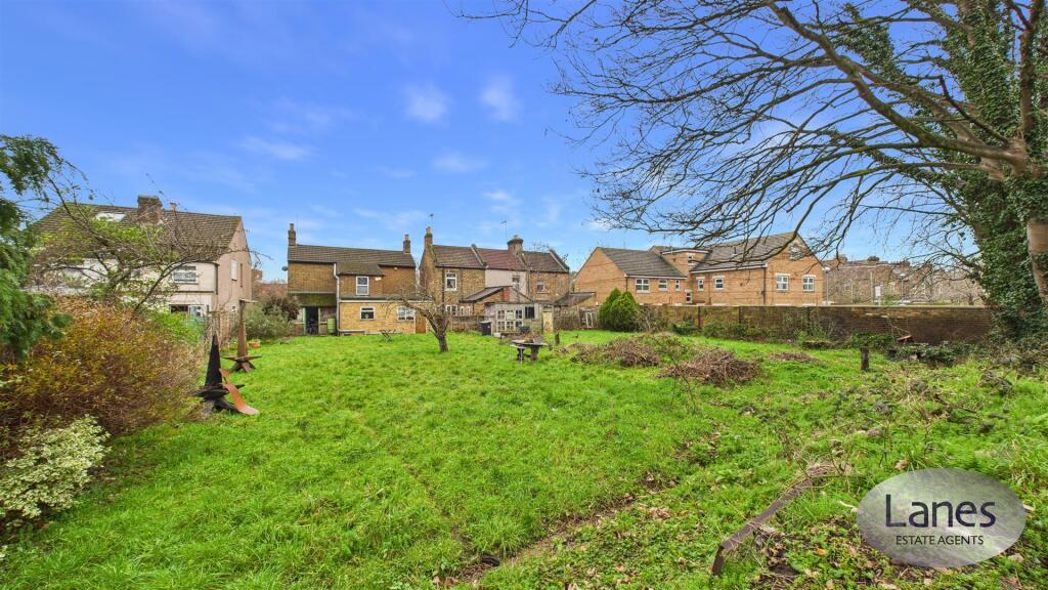 Property image 6 of 28