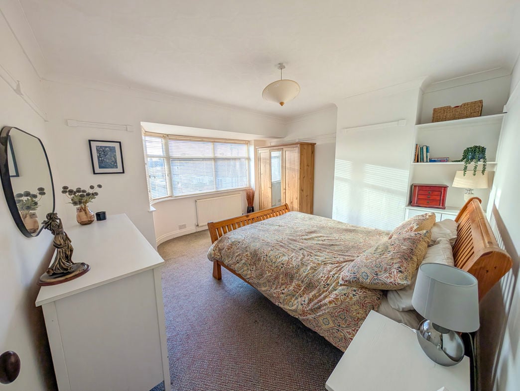 Property image 8 of 15