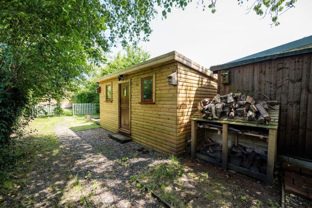 Property image 27 of 31