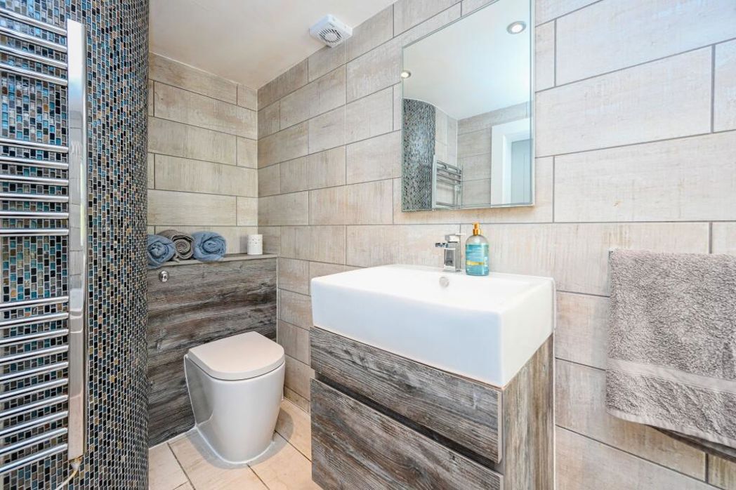 Property image 21 of 31