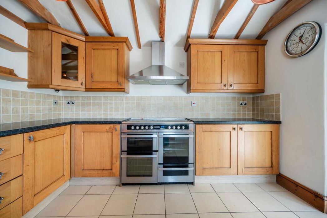 Property image 5 of 31